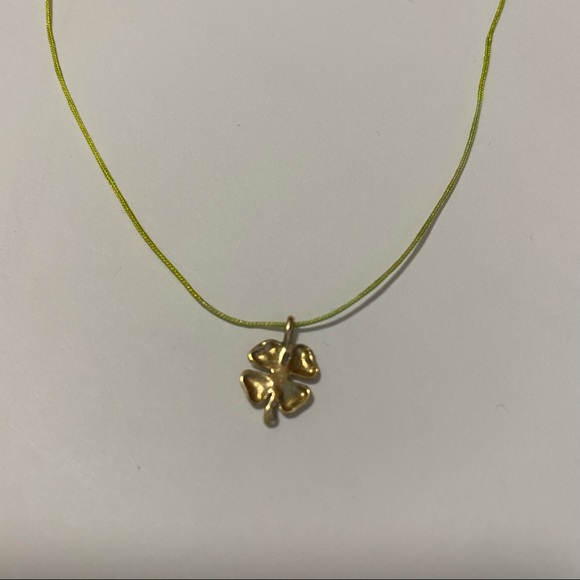 10K Yellow Gold 4 Leaf Clover on Green Cord Necklace - Picture 7 of 9